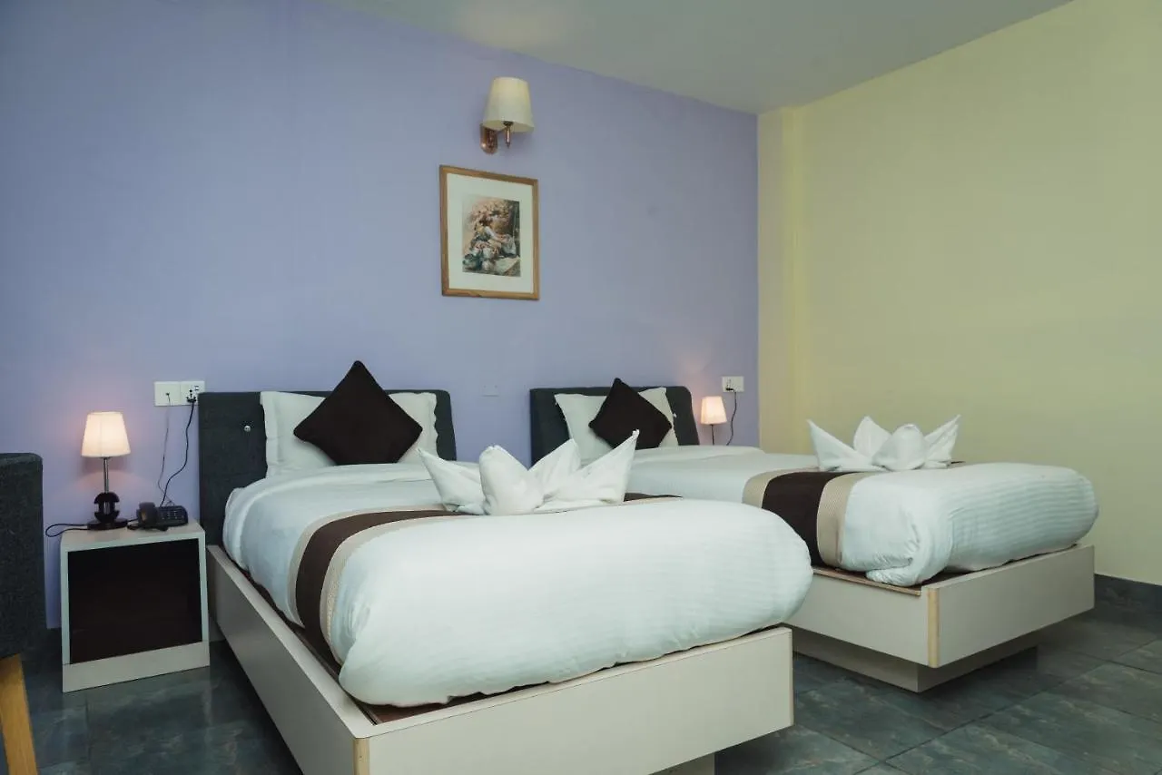 Hotel Luna Κατμαντού
